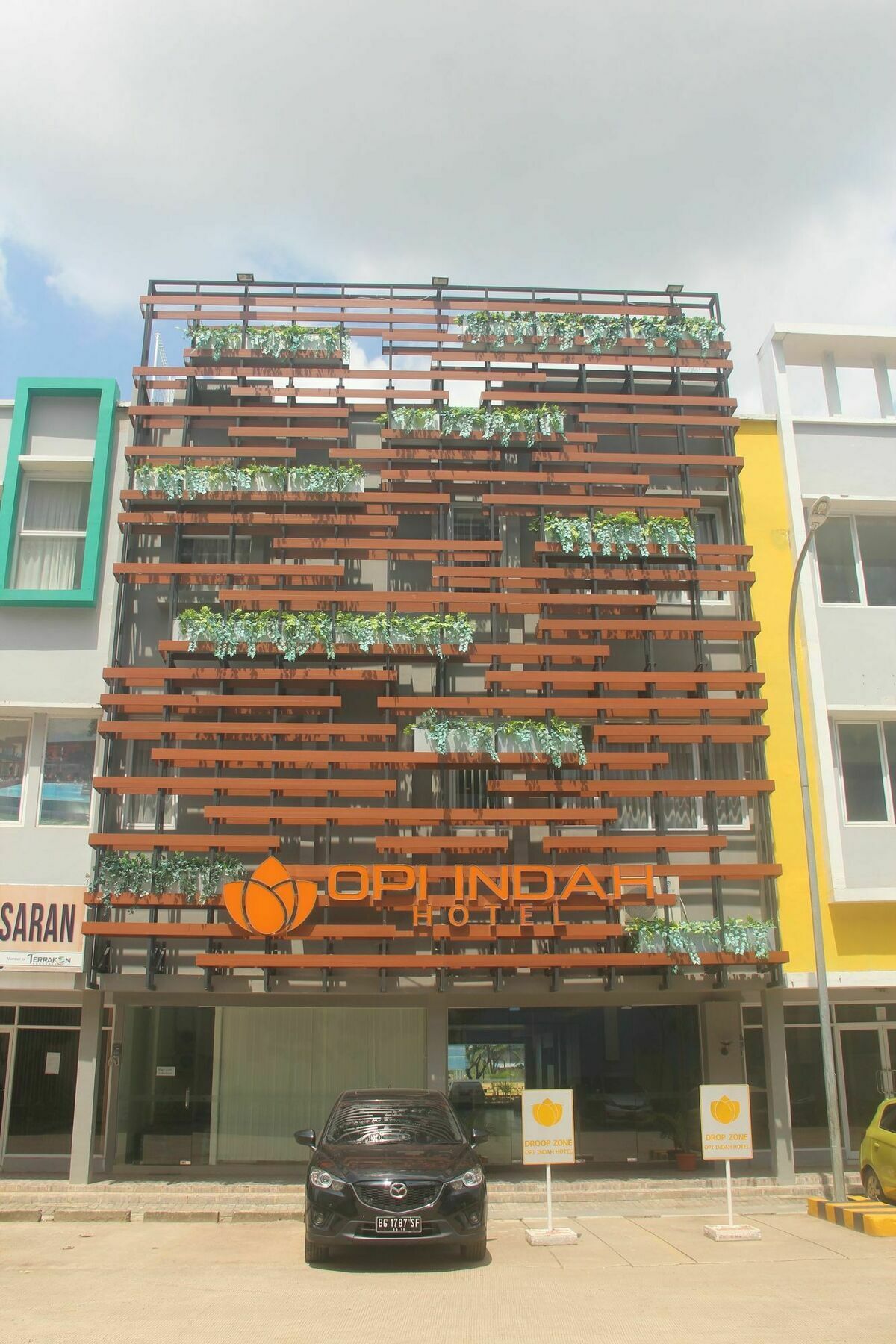 Opi Indah Hotel Palimbão Exterior foto